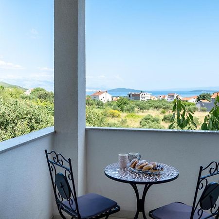 Apartmani Livaja Plano 外观 照片