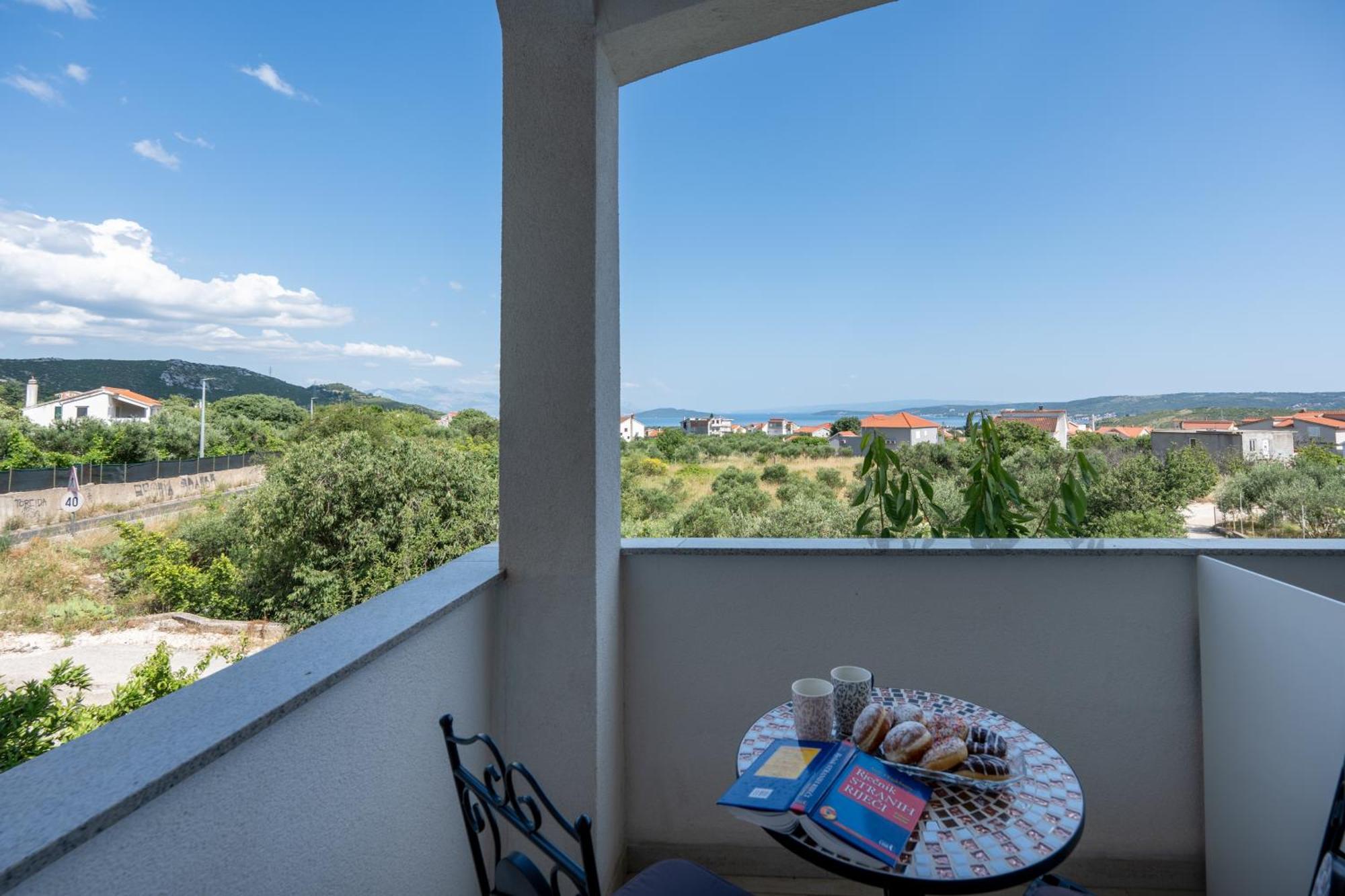 Apartmani Livaja Plano 外观 照片