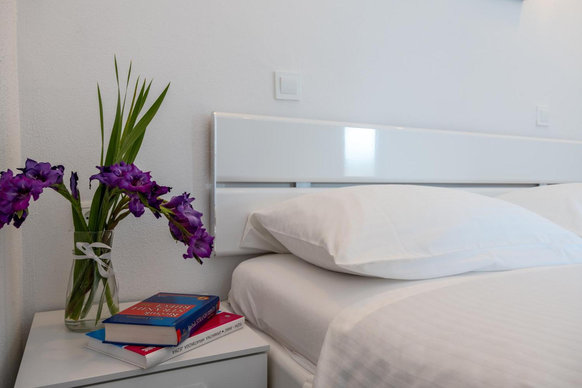 Apartmani Livaja Plano 外观 照片