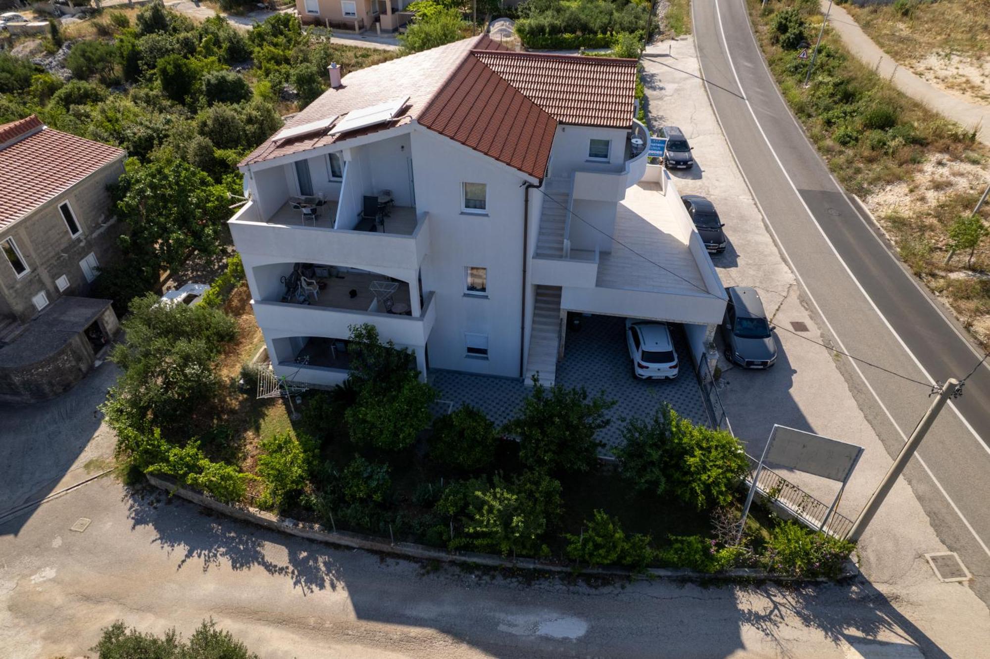Apartmani Livaja Plano 外观 照片