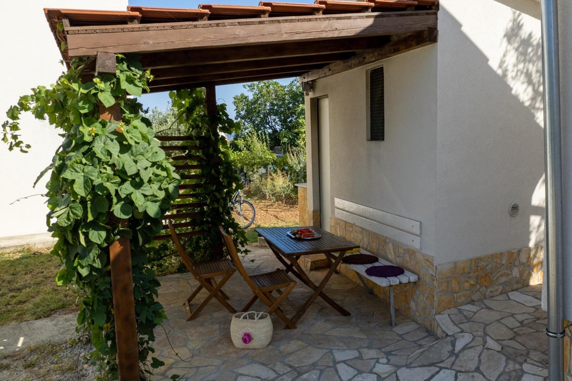 Apartmani Livaja Plano 外观 照片