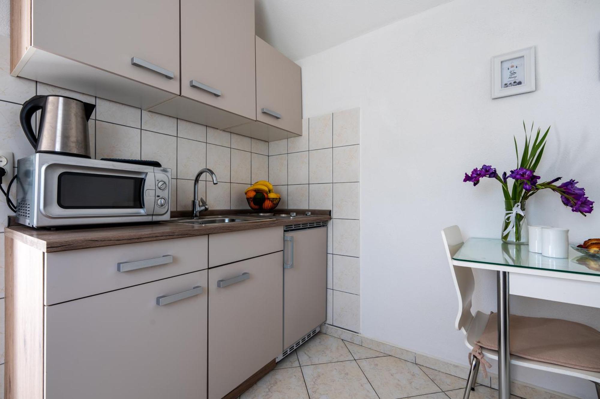Apartmani Livaja Plano 外观 照片
