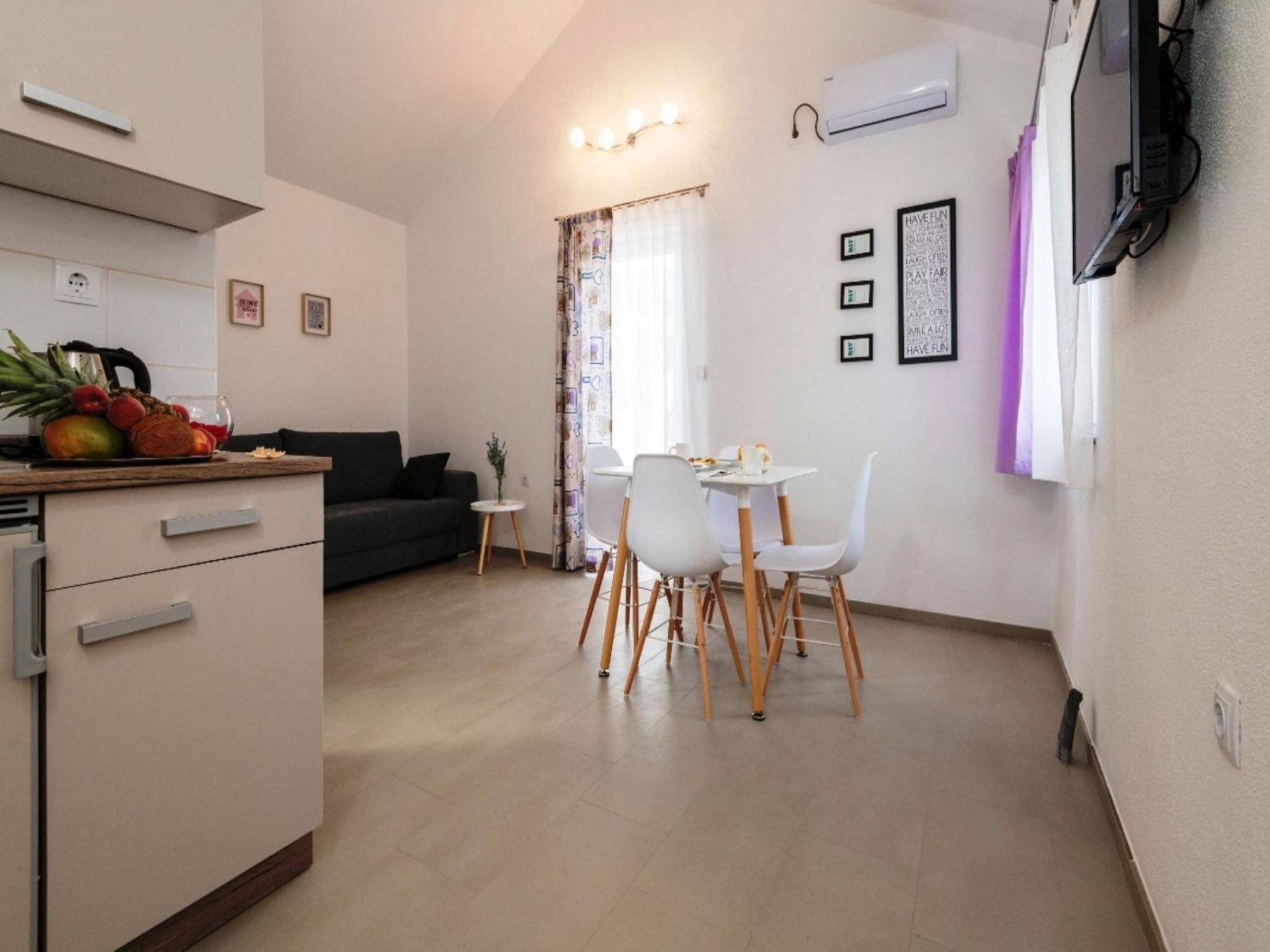 Apartmani Livaja Plano 客房 照片