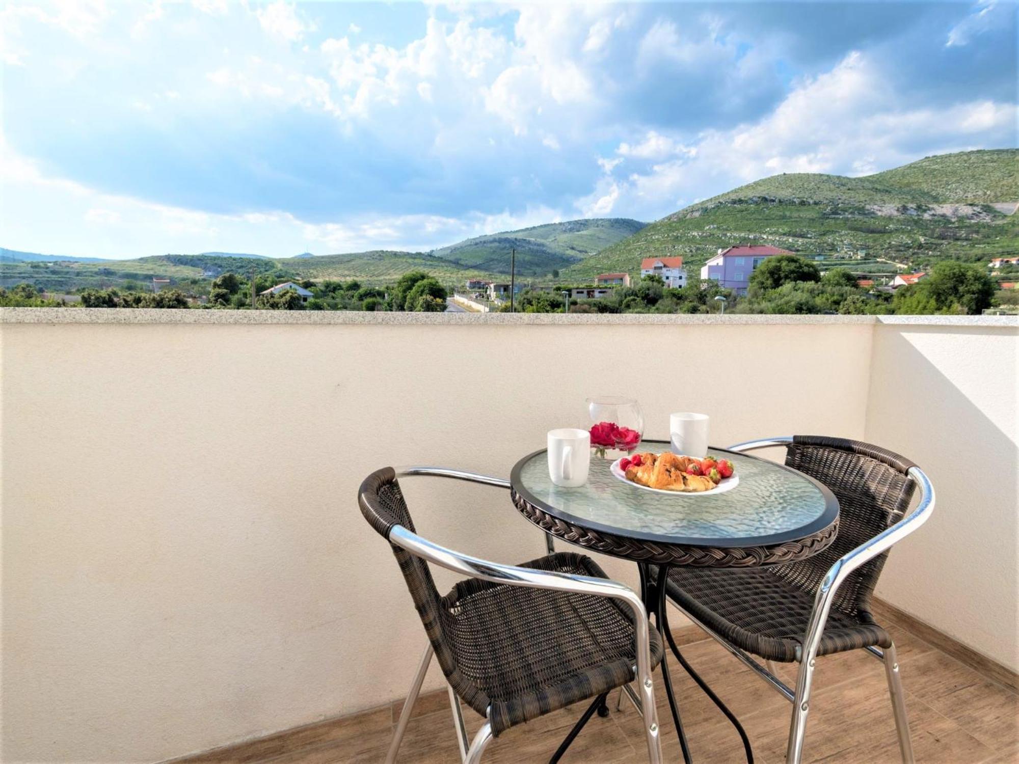 Apartmani Livaja Plano 客房 照片